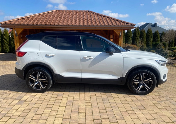 Volvo XC 40 cena 113900 przebieg: 128000, rok produkcji 2018 z Leżajsk małe 301